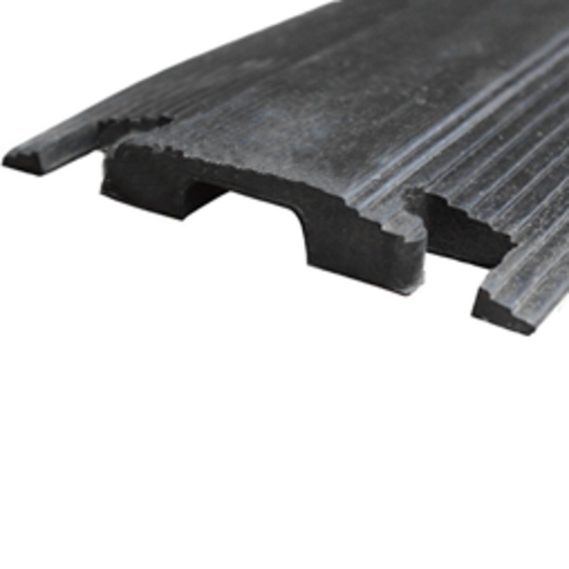 1m Rubber Floor Cable Protector with 32mm Channel 013.012.1024