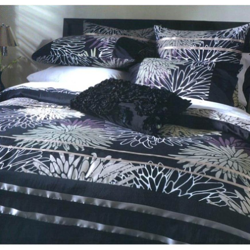 Paxton and Wiggin Astrid Quilt Cover Set Double V442-LDE-QUILTCS-ASTRID-MIDNIGHT-DS