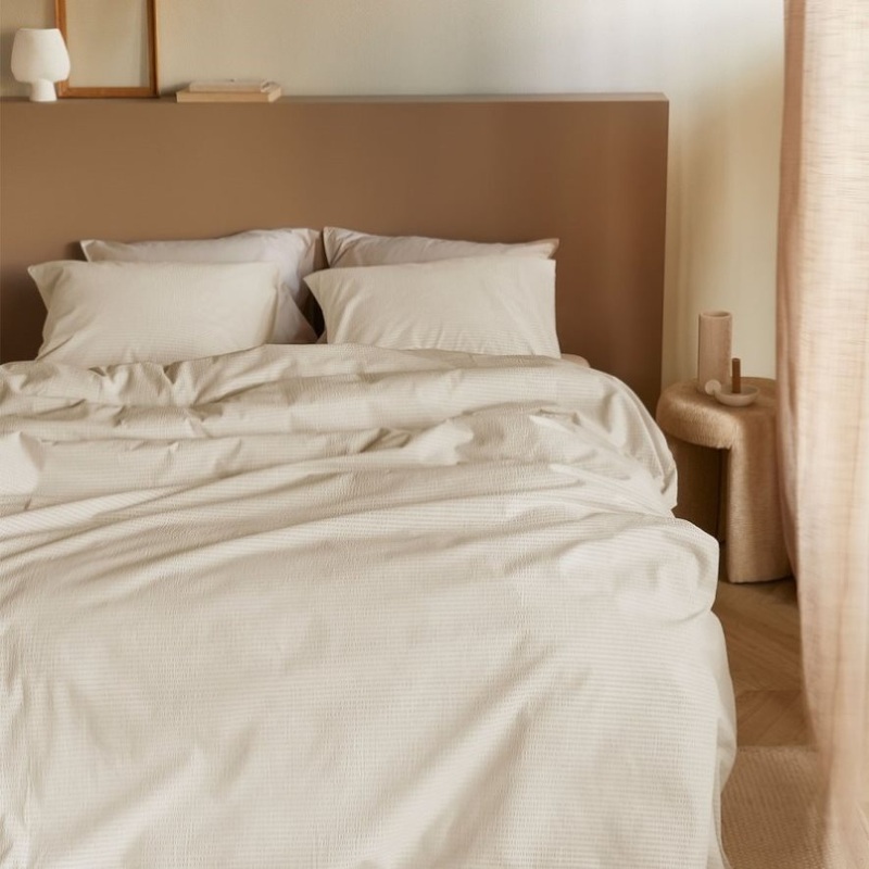 Bedding House Summer Sand Seersucker Cotton Quilt Cover Set King V442-HIN-QUILTCS-SUMMERSEERSUCKER-SAND-KI
