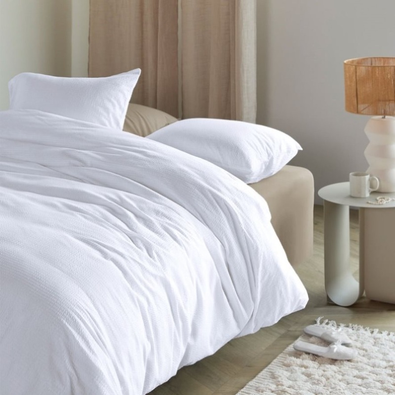 Bedding House Summer White Seersucker Cotton Quilt Cover Set Queen V442-HIN-QUILTCS-SUMMERSEERSUCKER-WHITE-QS