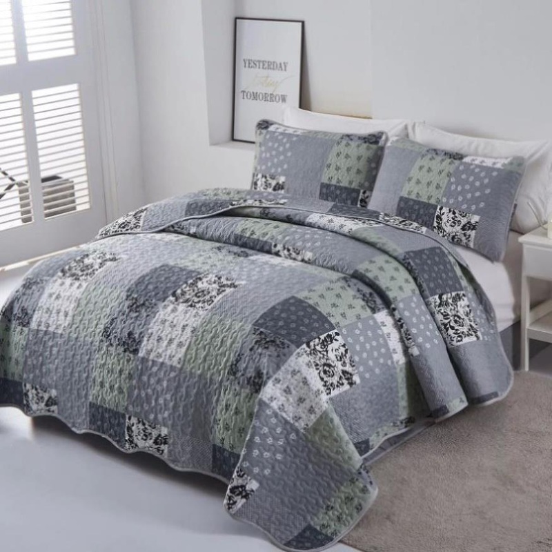 Vivacious Quilted bedspread and pillowcovers set: Full of Life and Energy – Queen size V745-MAC090193Q13U